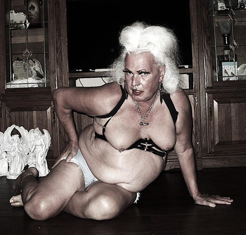 Shuggah Tits
