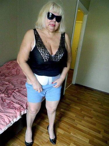 Old mature Rimma from Moscow has pantalones
