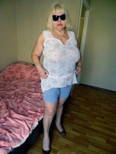 Old mature Rimma from Moscow has pantalones