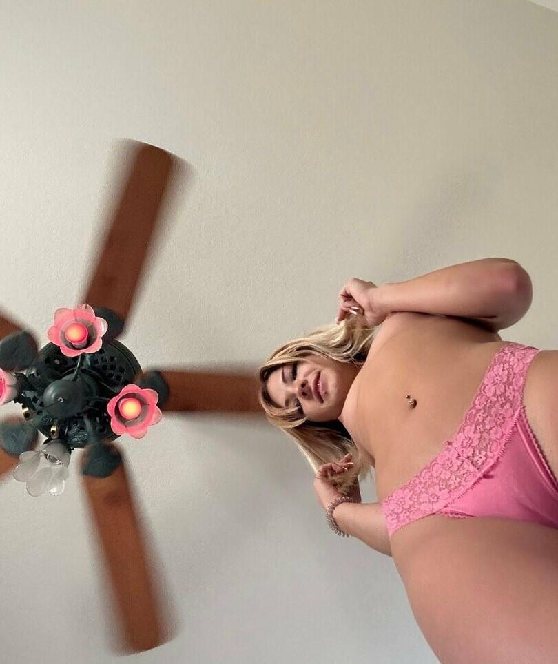 SEXY LOLA JEANN THE NUDES