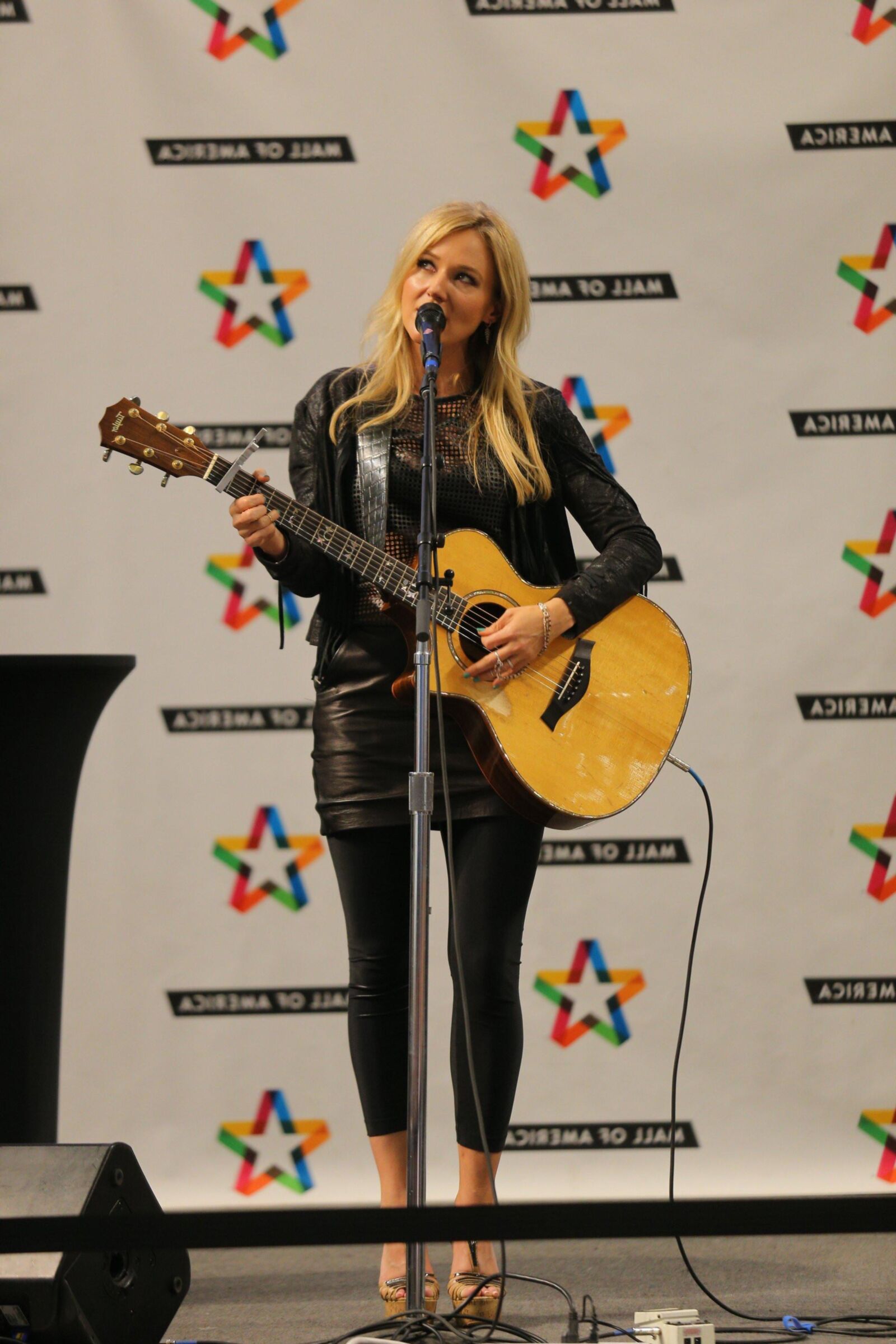 Jewel Kilcher 