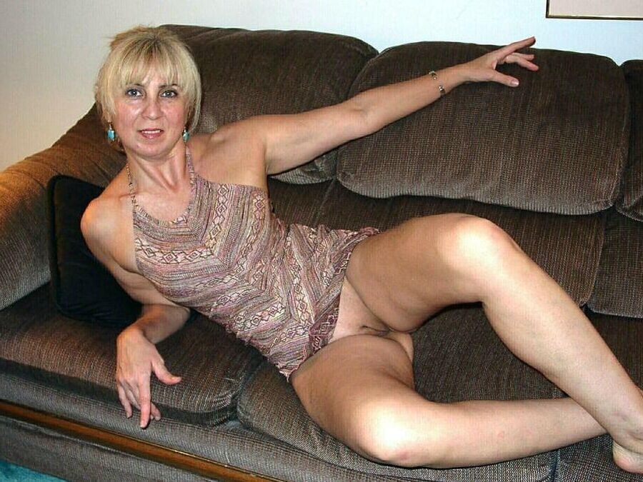 Hot Blonde GILF