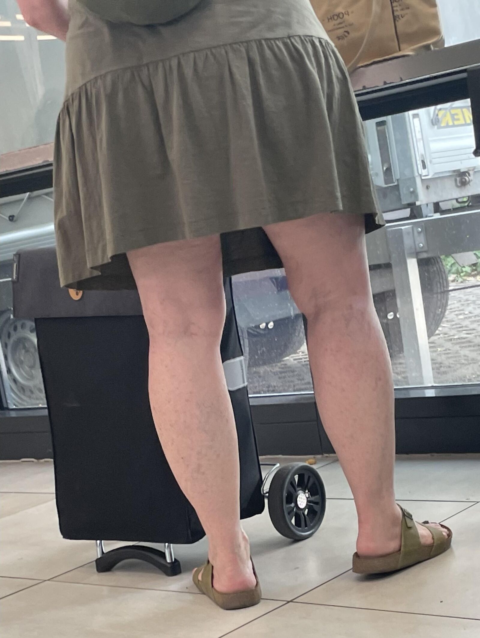 Uncut butts ( non nude )