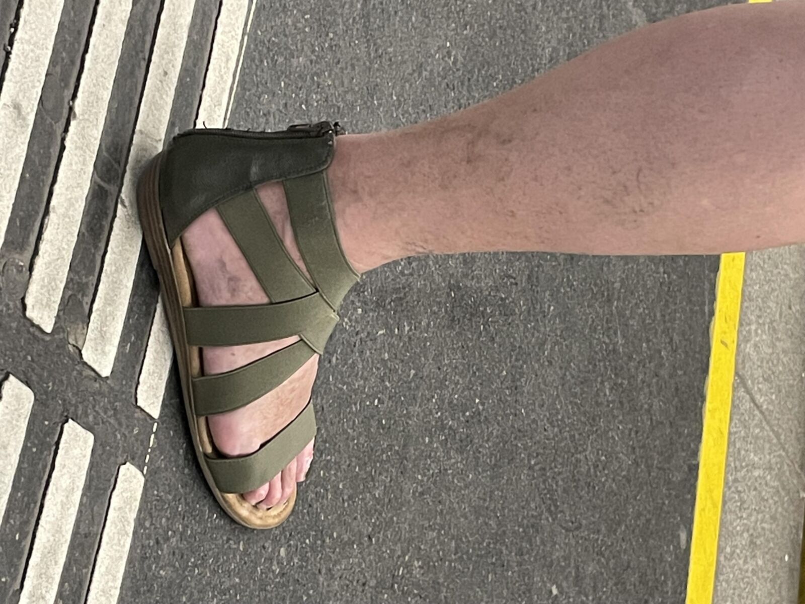 Sexy mature feet dedication 
