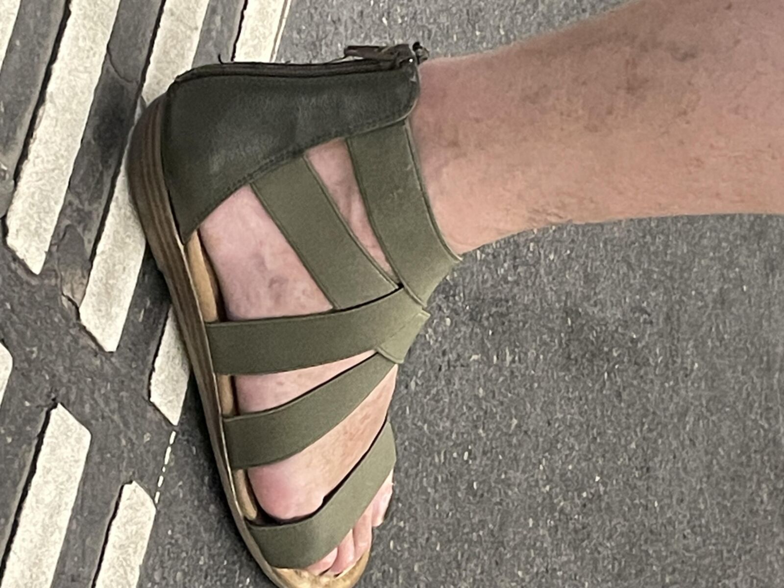 Sexy mature feet dedication 