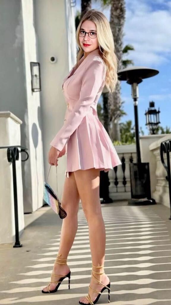 Alena in Pink