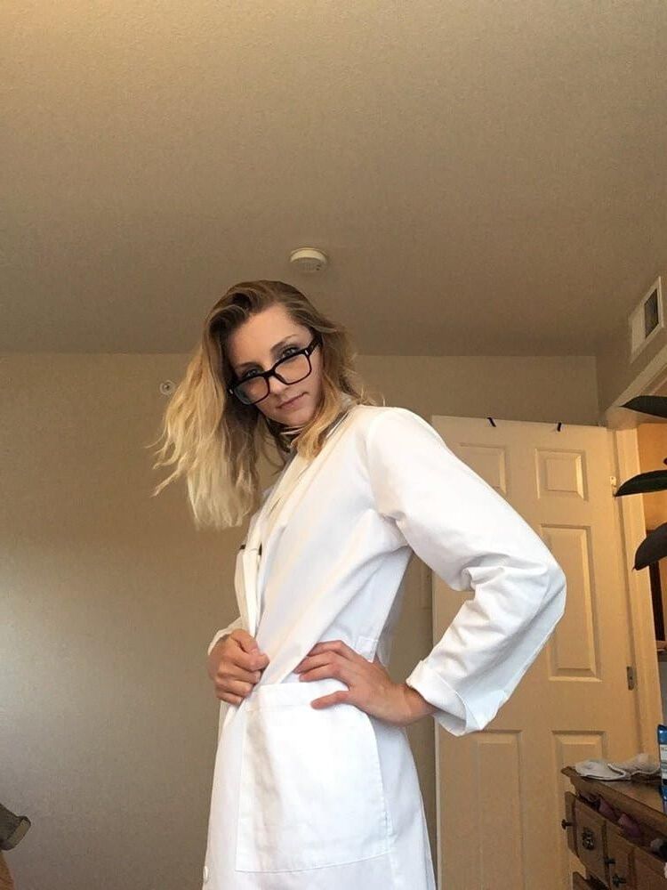 Petite Blonde