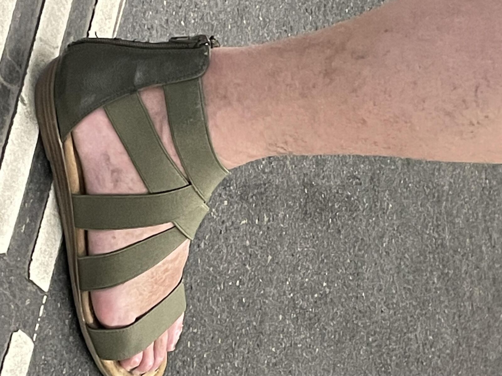 Sexy mature feet dedication 