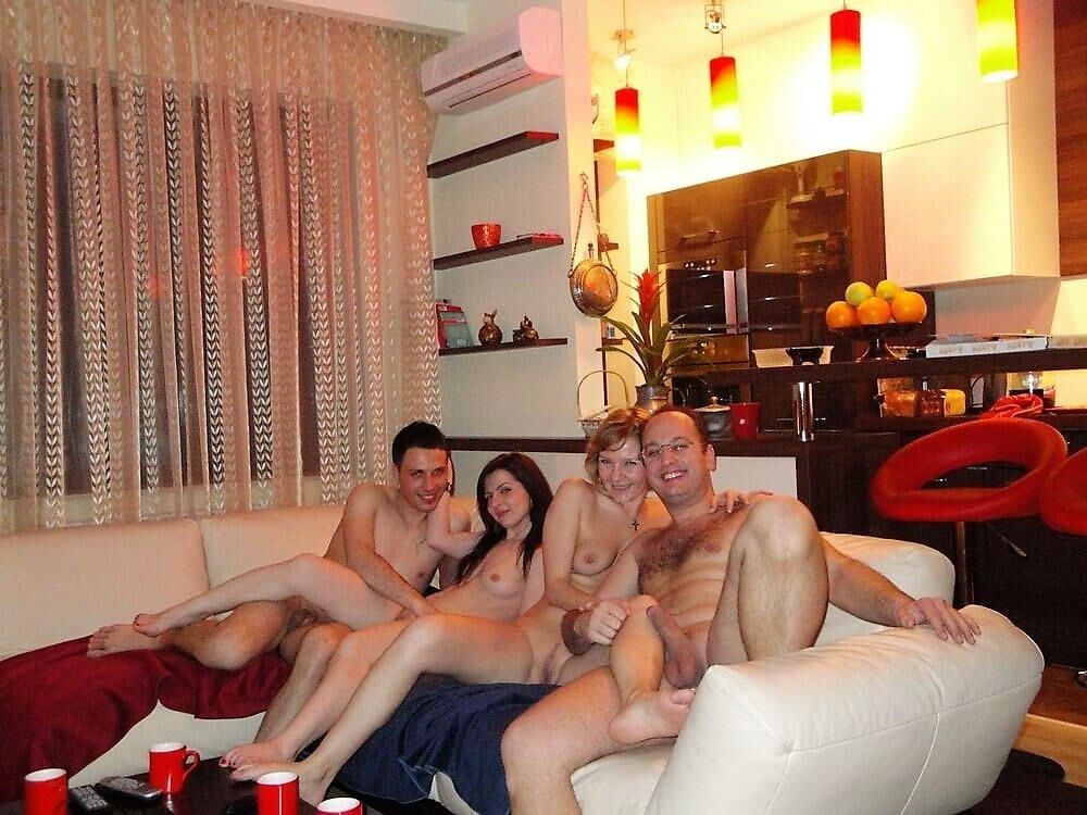 Sexy MILF Swinger