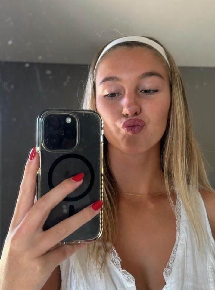 SLUT 