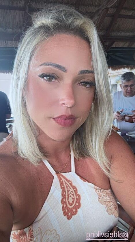 VANESSA SOUSA LOURA DELICIOSA