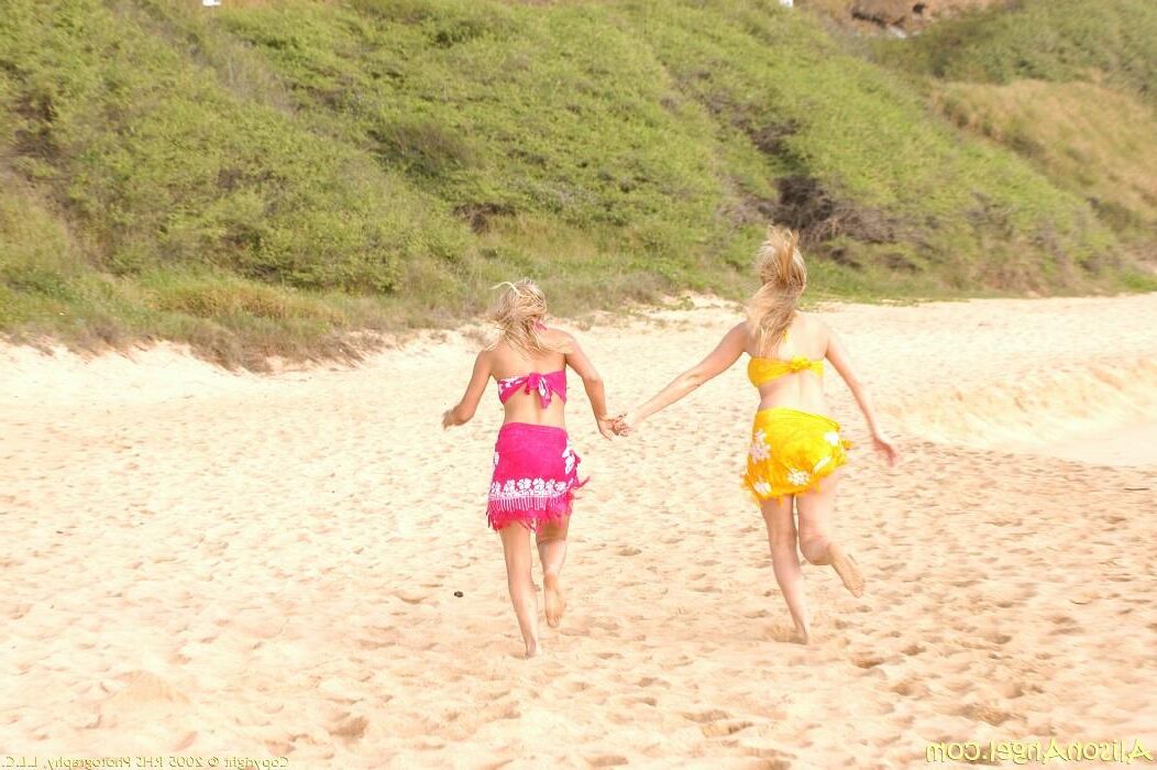 Alison and Lia Blonde beauties