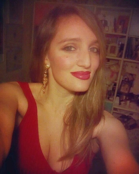 Do you think Eleni is hot?