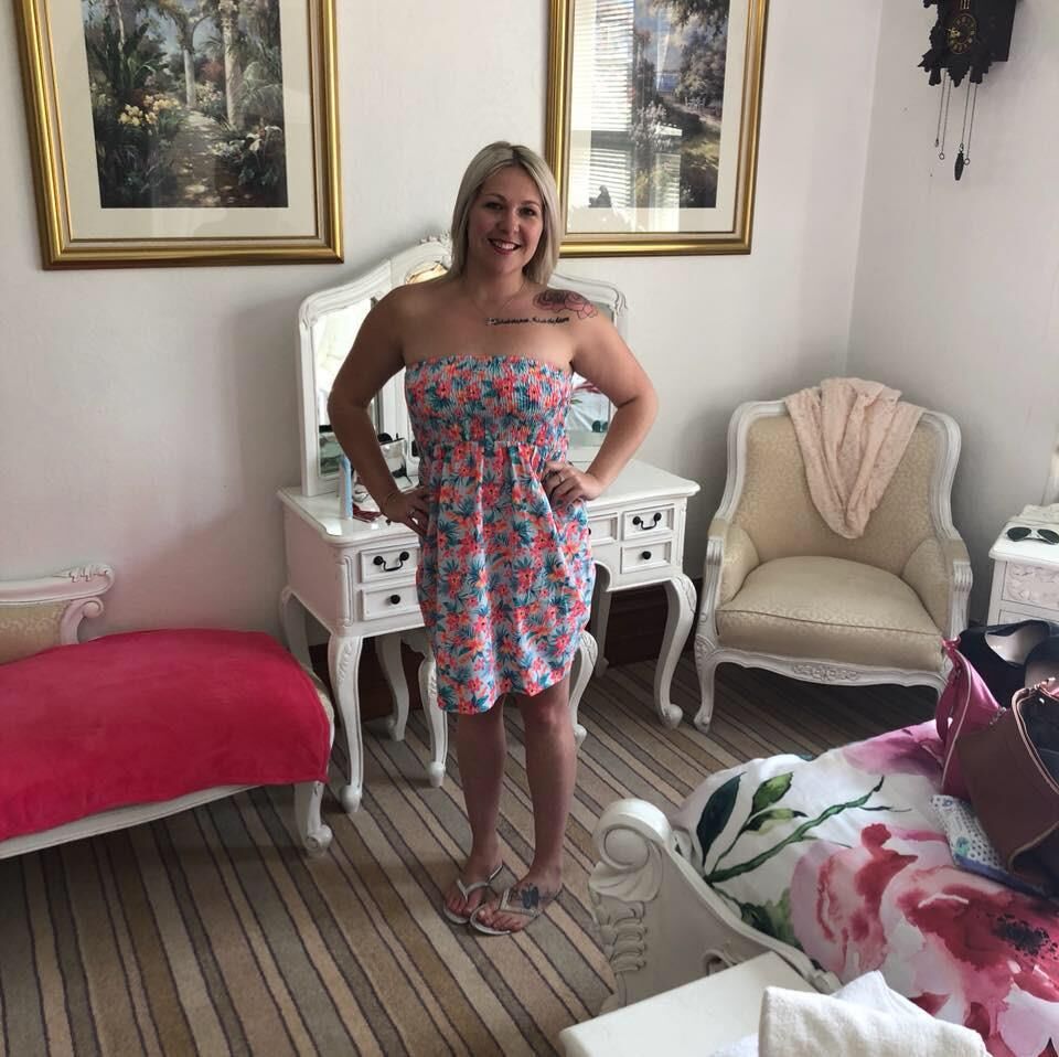 Blonde Yorkshire Raver Something, Non Nude