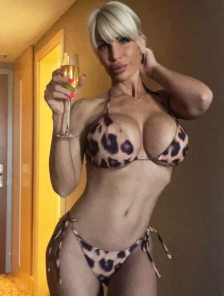 Hot Milf Pornstar Tiffany Rousso Photos 