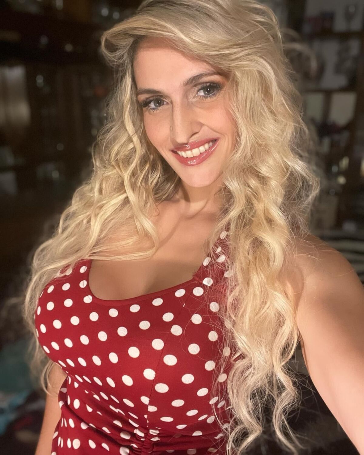 Is this Greek mature woman cum worthy?