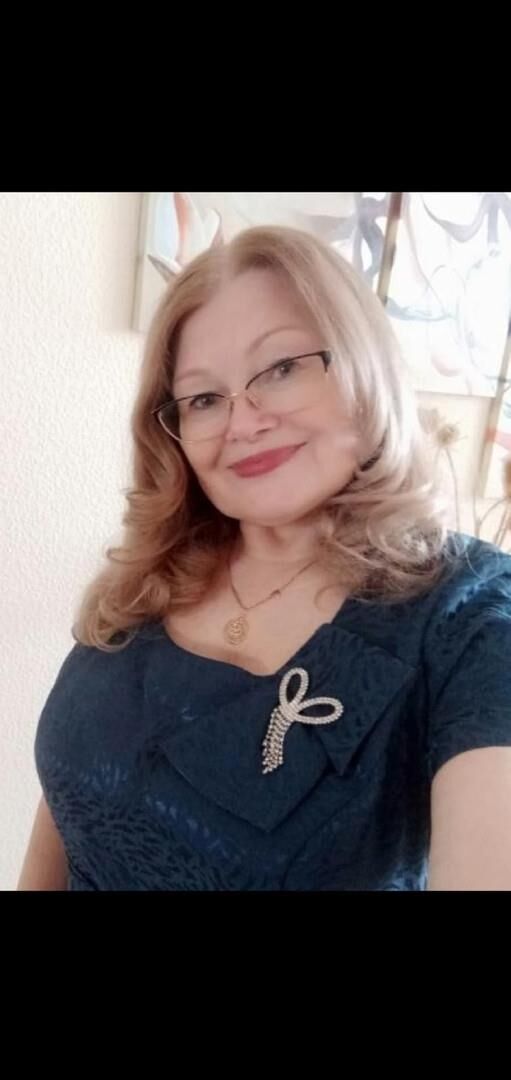 Lidia rubia madura de Moscú