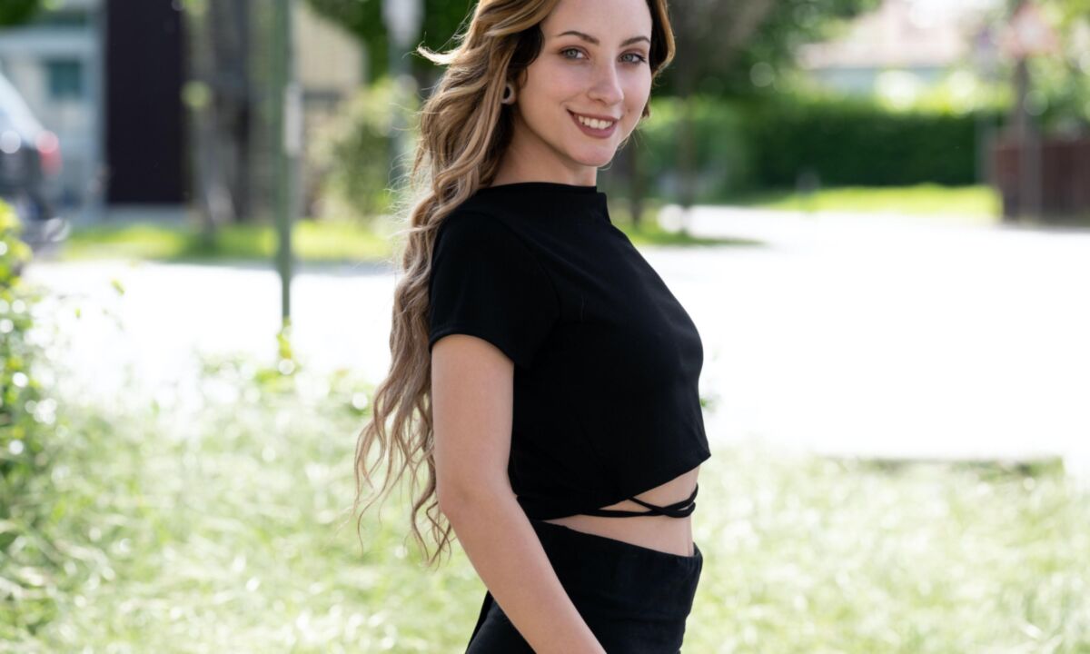 Aleida umarmt den Tag