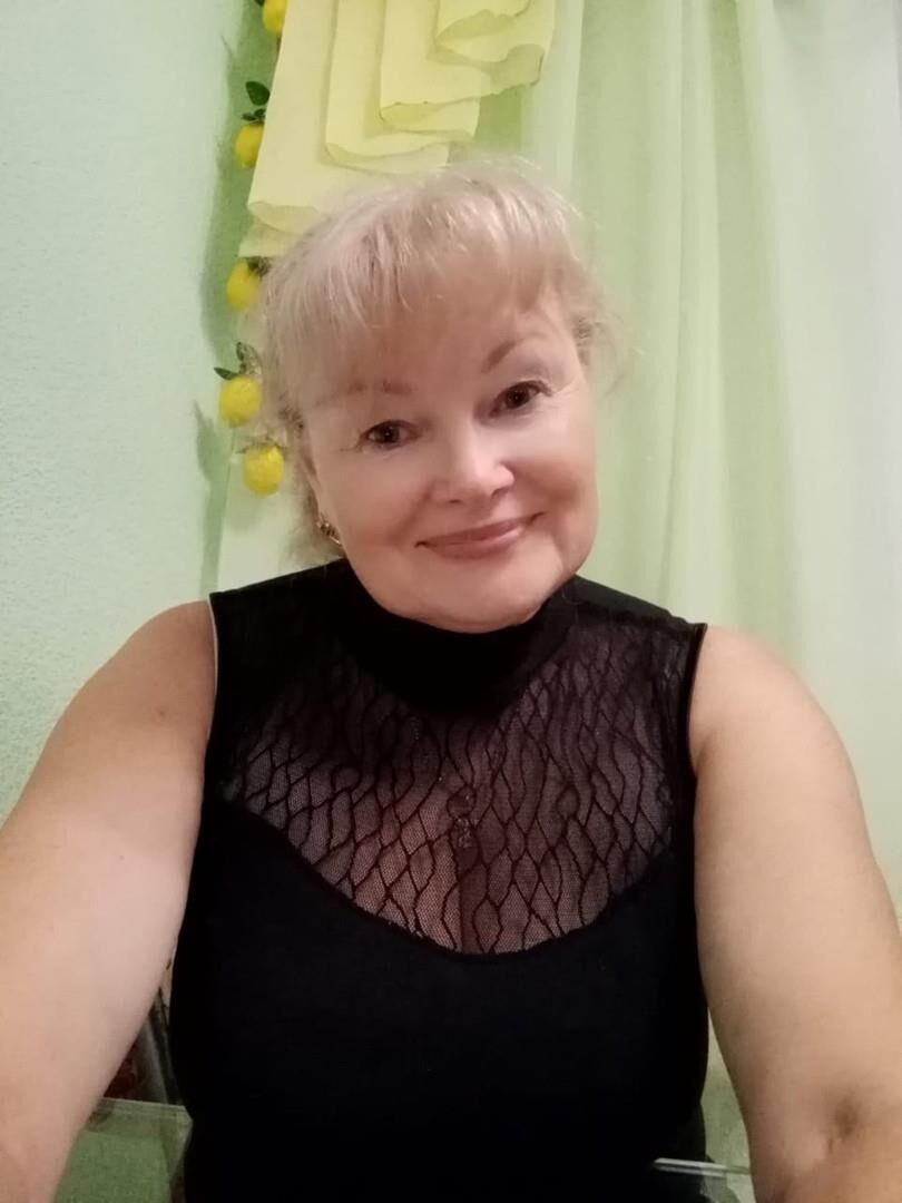 Lidia rubia madura de Moscú