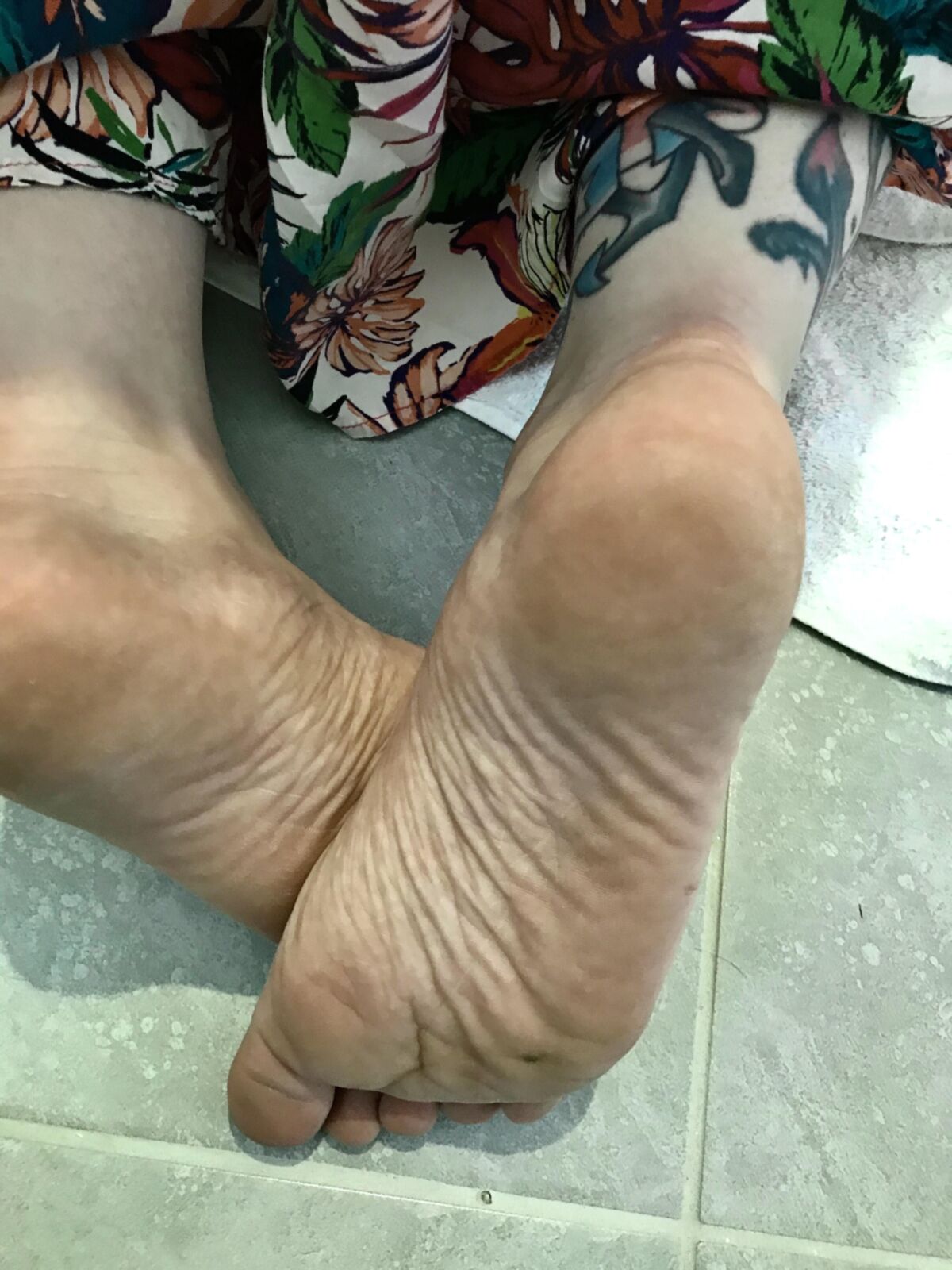 Jennie sexy milf feet