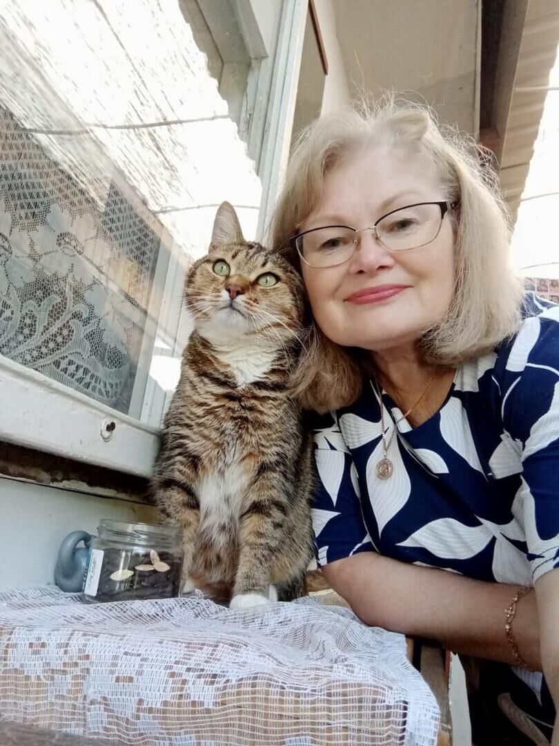 Lidia rubia madura de Moscú
