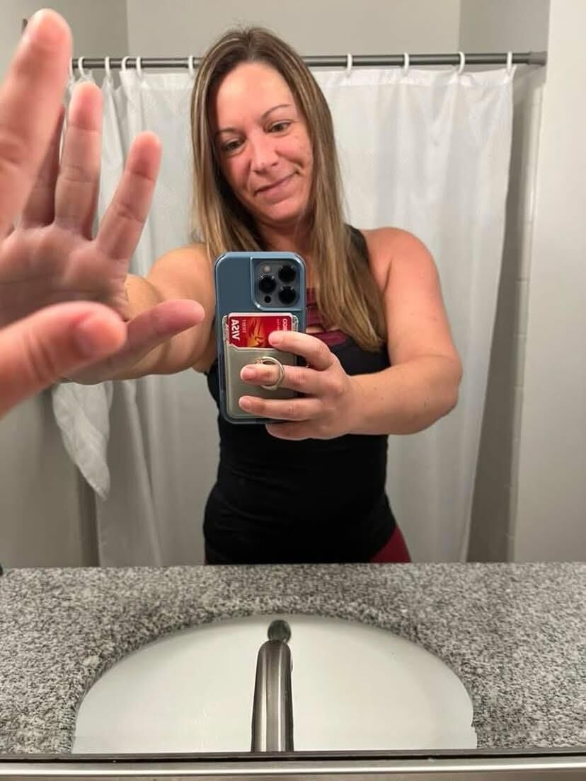  Cell Phone Selfie