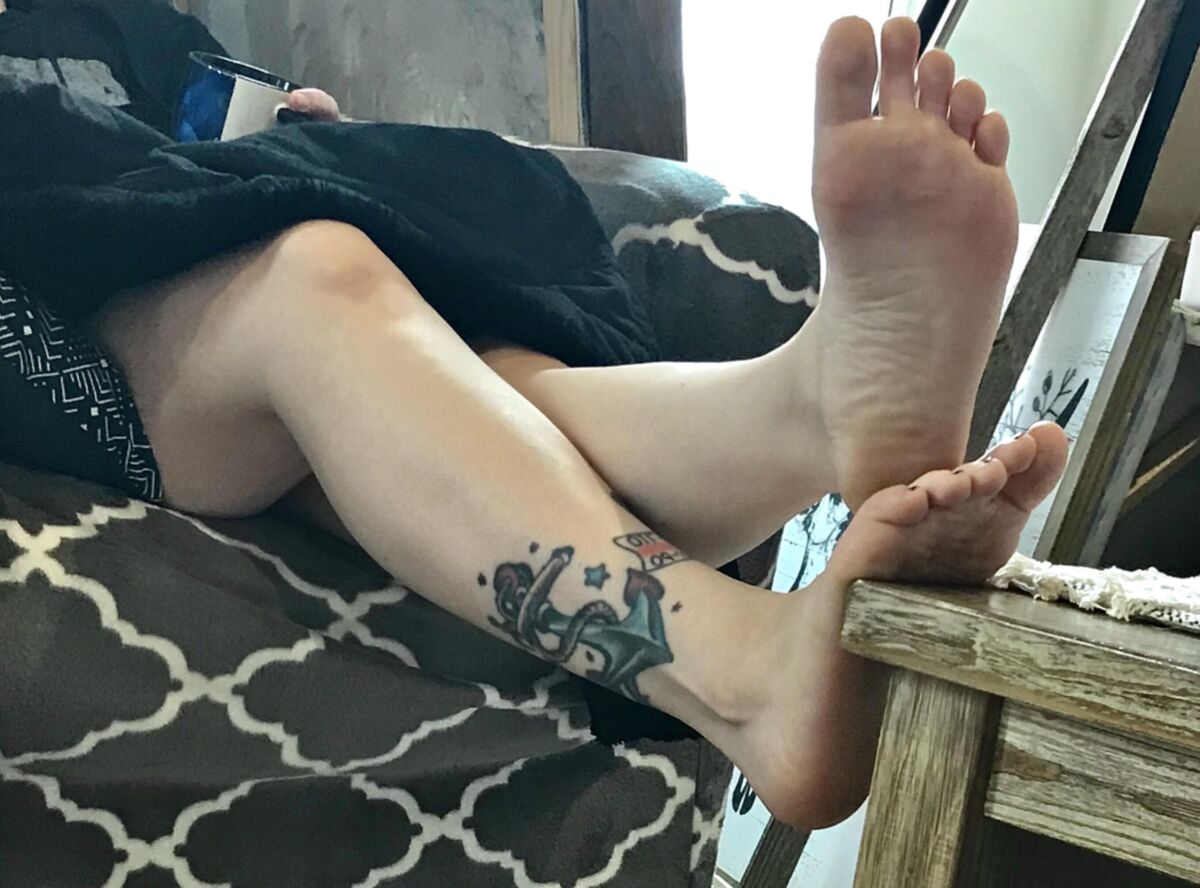 Jennie sexy milf feet