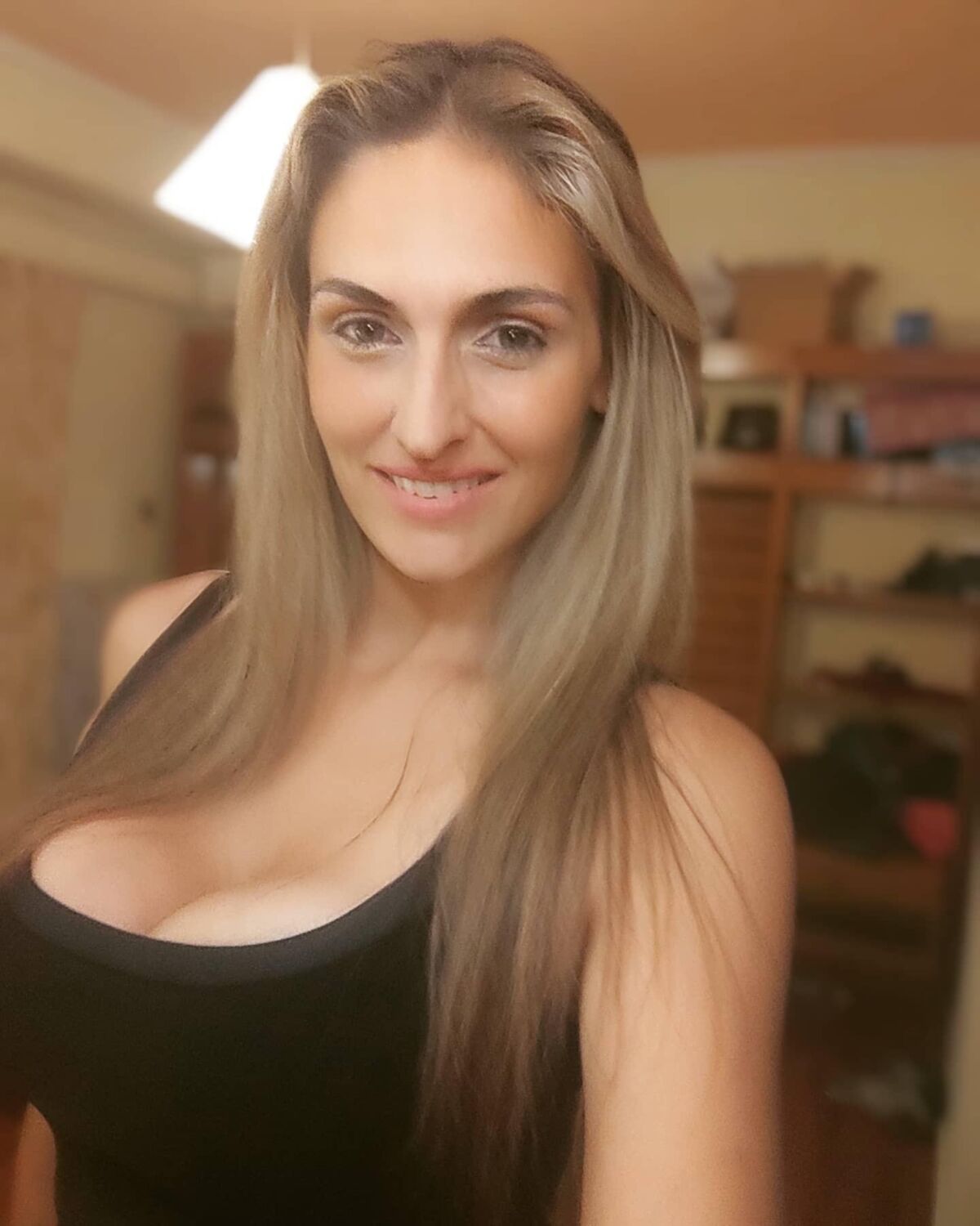 Is this Greek mature woman cum worthy?