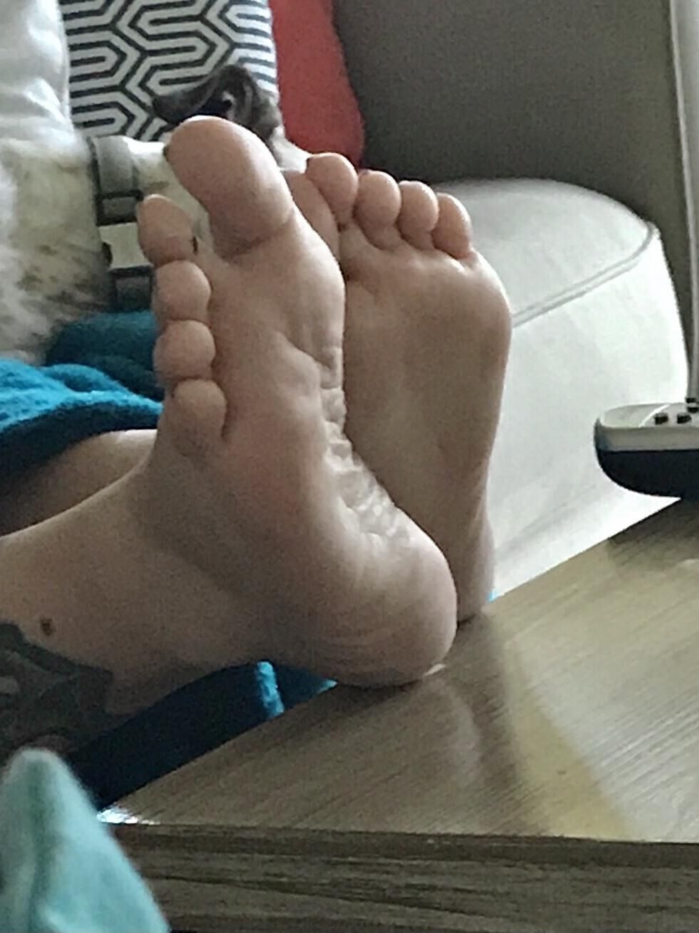 Jennie sexy milf feet