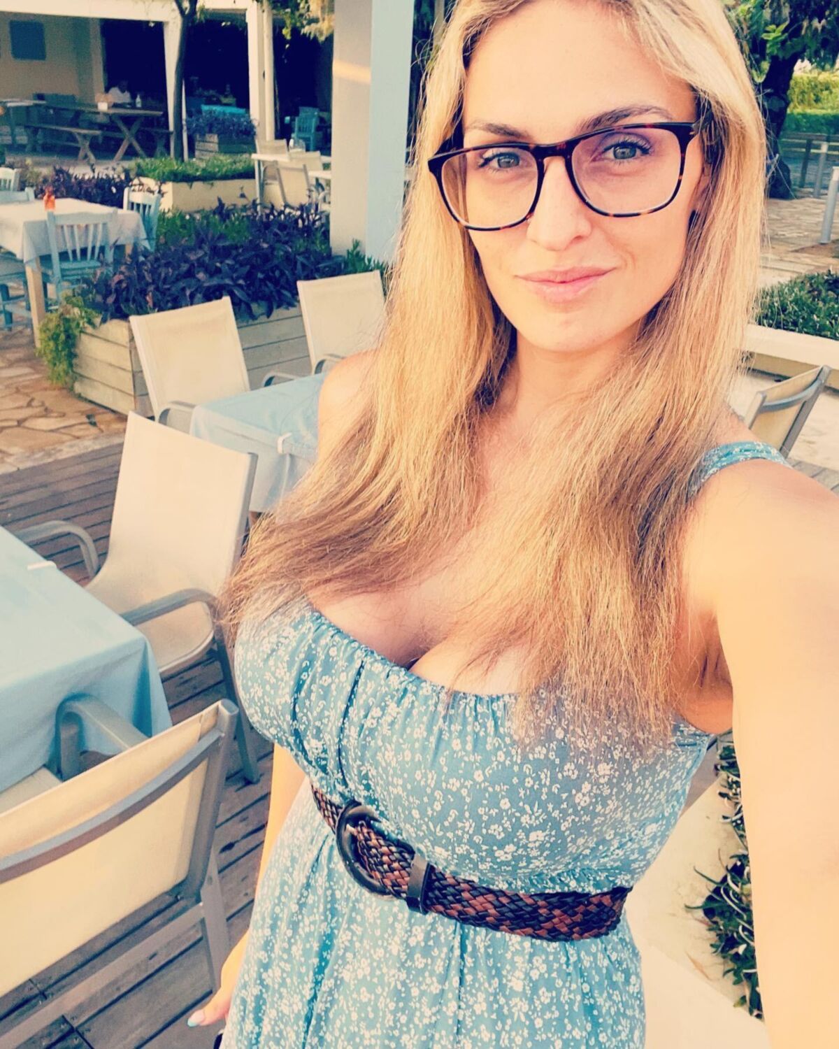 Is this Greek mature woman cum worthy?