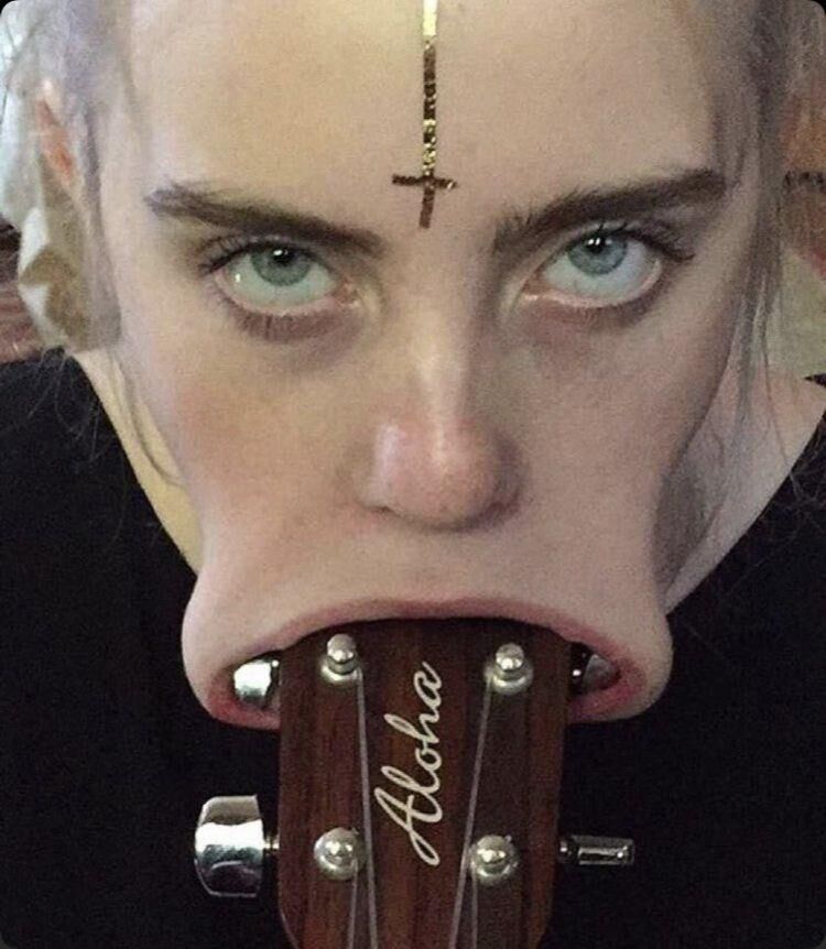 Choose one weird, crazy celeb to wake up to by their face alone