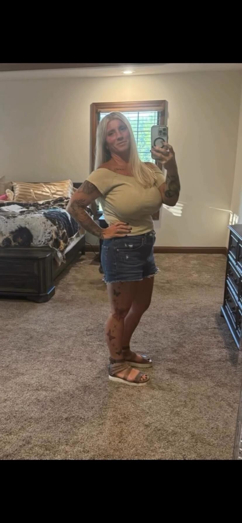  Cell Phone Selfie
