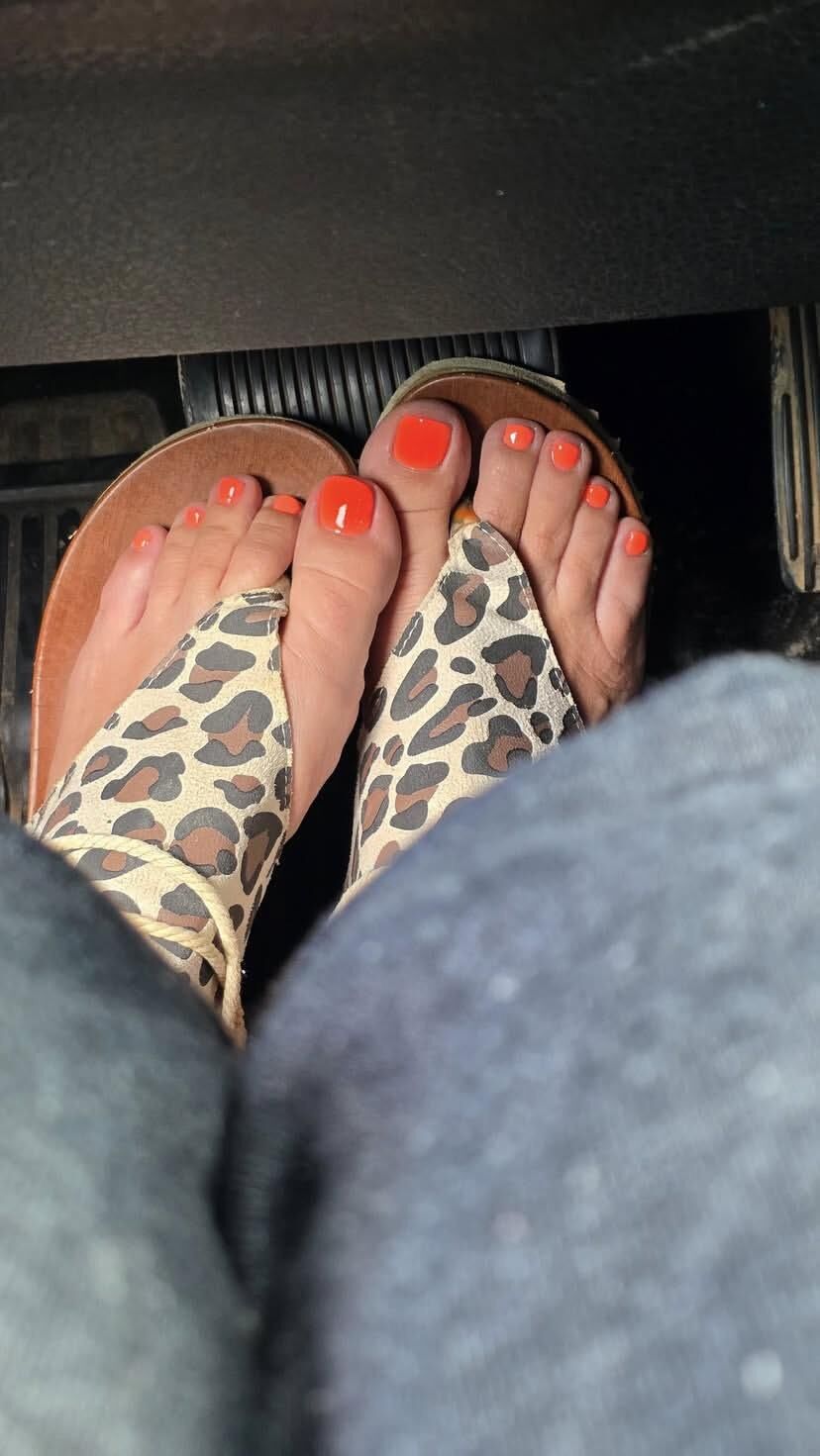  Legs, Feet, and Toes