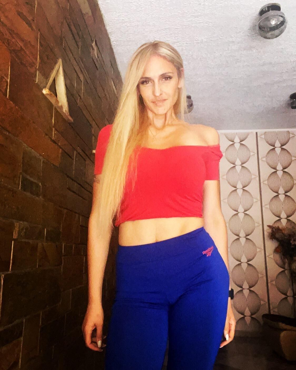 Is this Greek mature woman cum worthy?