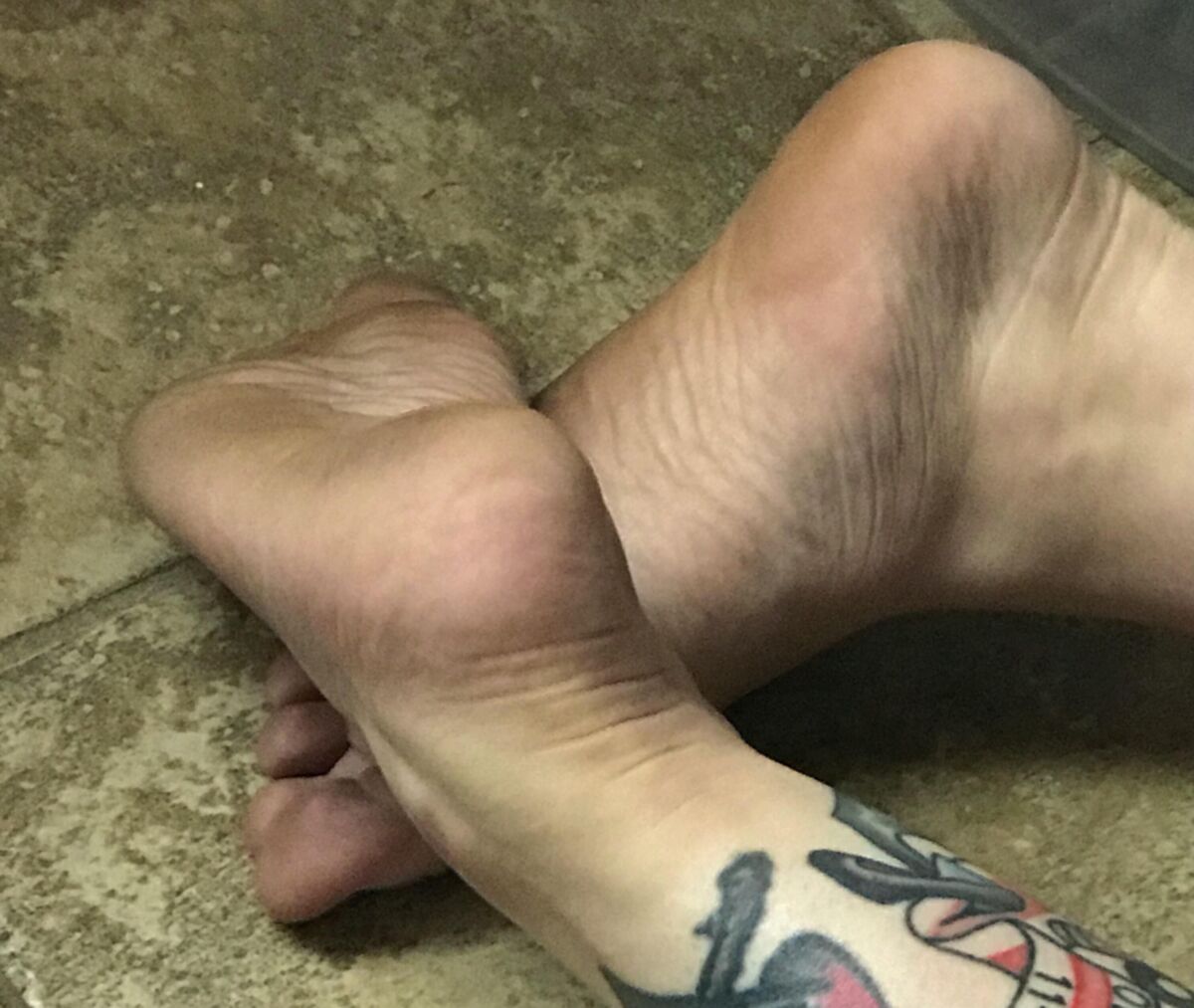 Jennie sexy milf feet