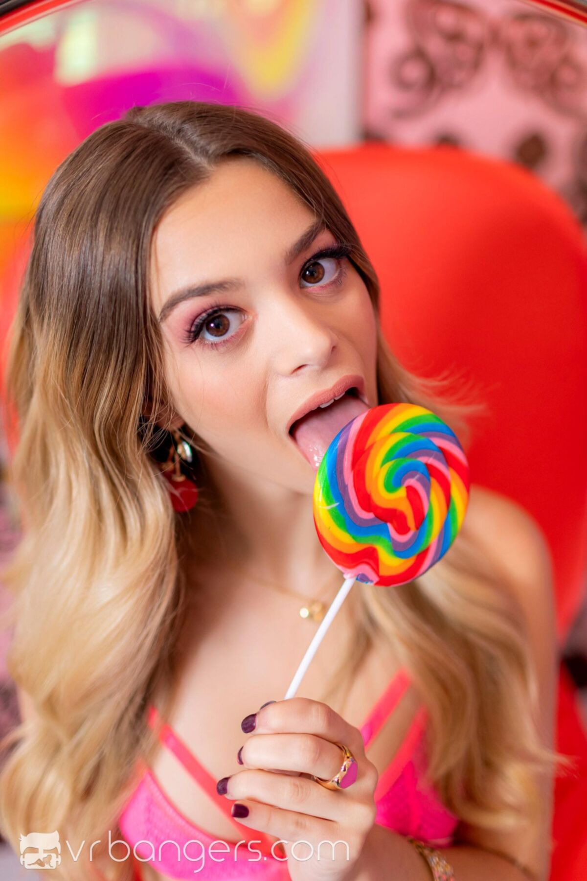 Candigirirs: Molly