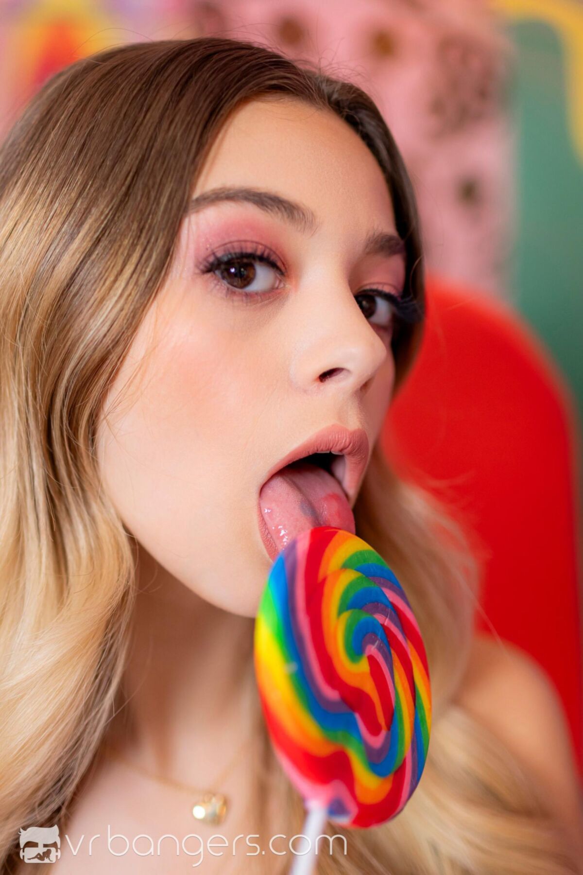 Candigirirs: Molly