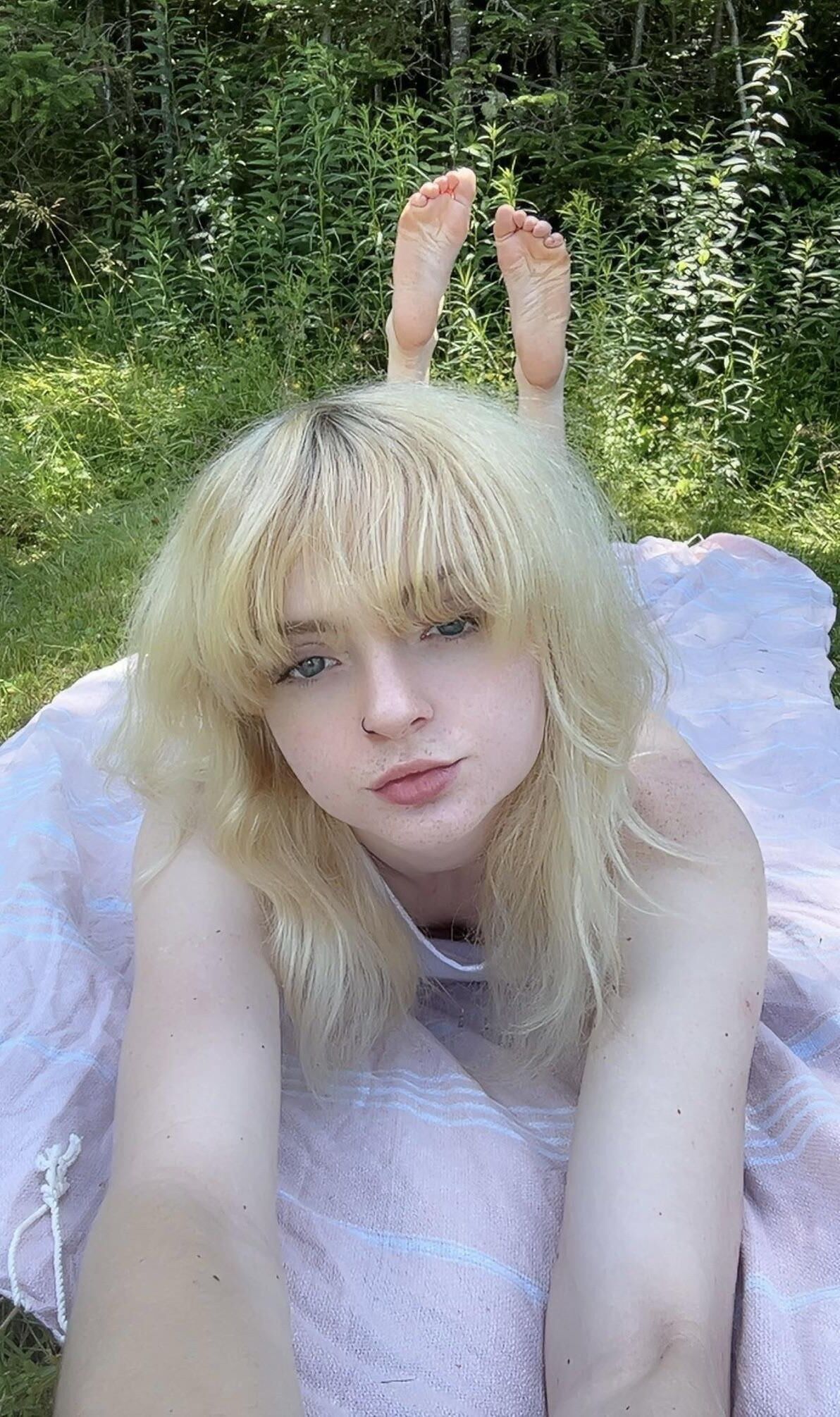 Barbie Blonde Angel Feet