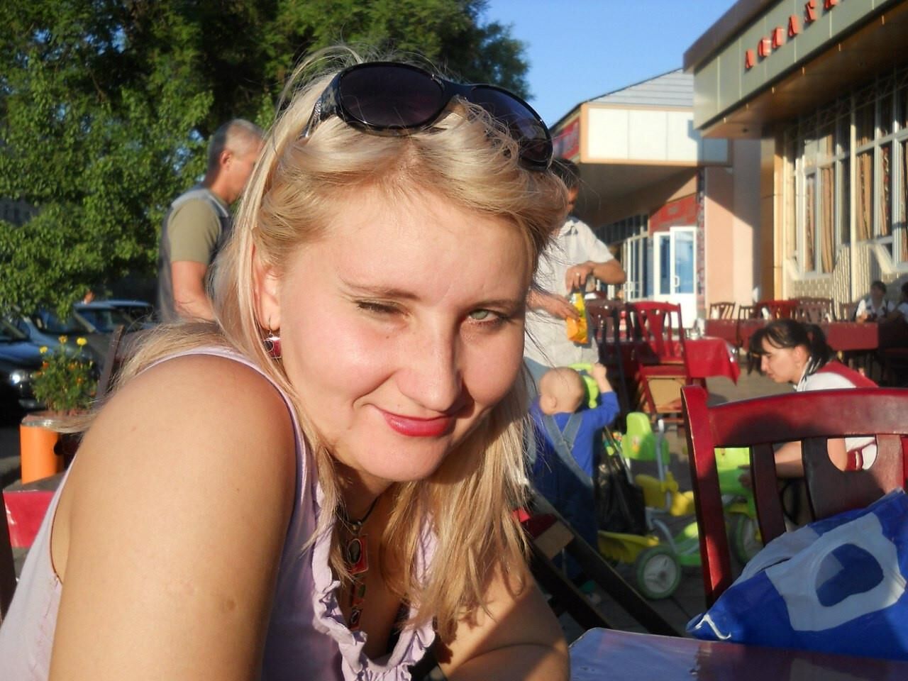 Blonde Russian Tatiana from Sankt Petersburg with small tits