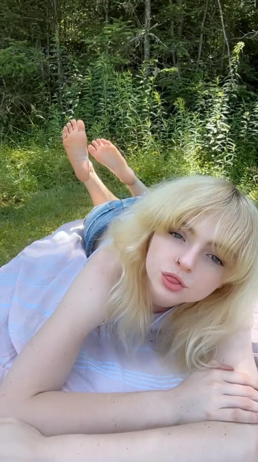 Barbie Blonde Angel Feet