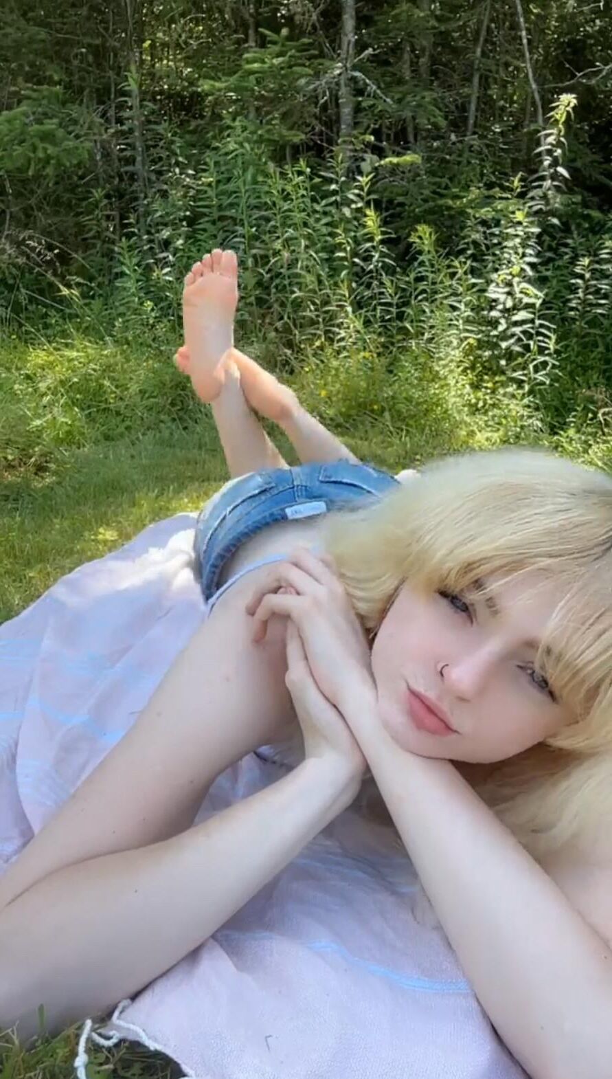 Barbie Blonde Angel Feet
