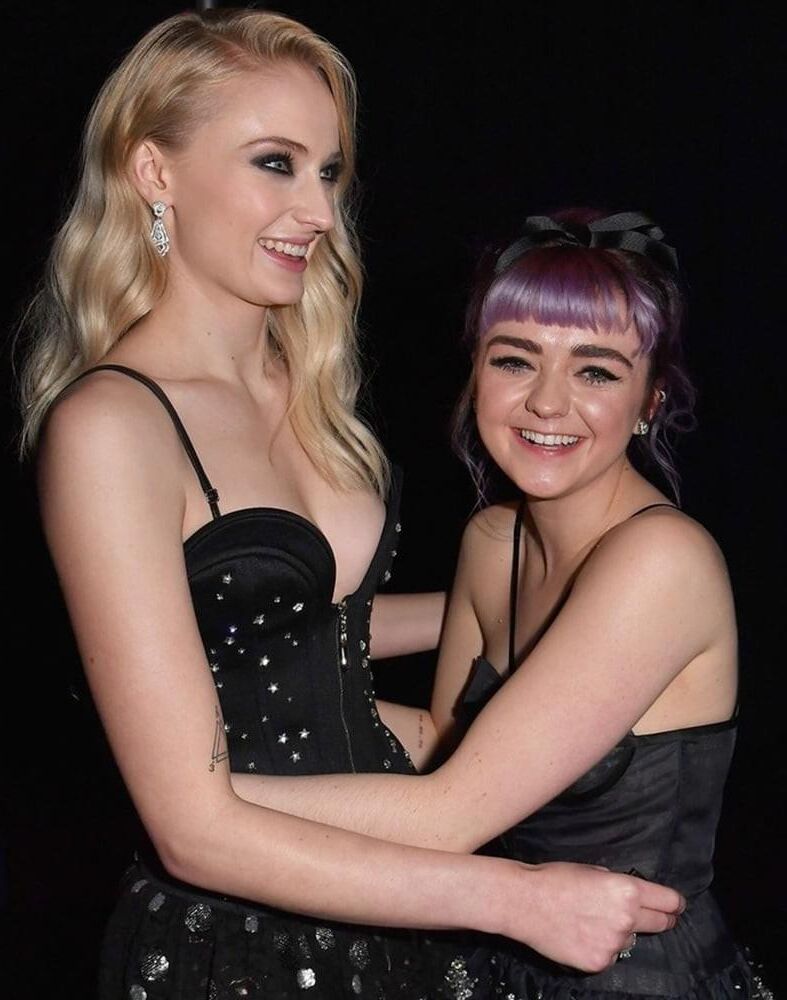 SOPHIE & MASIE