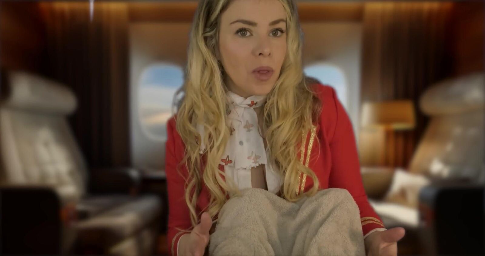 Scottish Murmurs ASMR Luxurious First Class Airline Massage