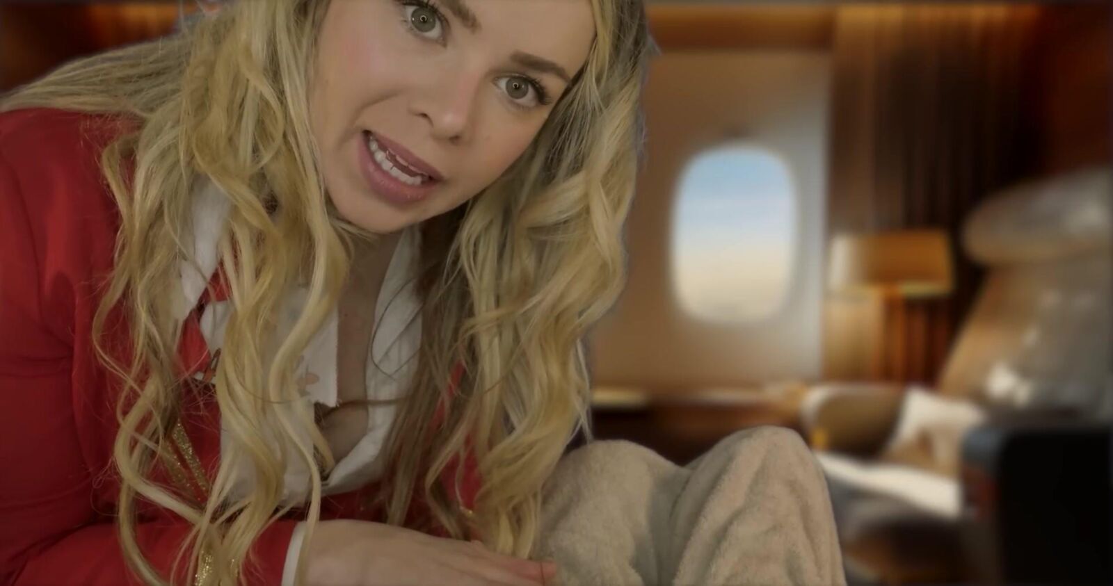 Scottish Murmurs ASMR Luxurious First Class Airline Massage