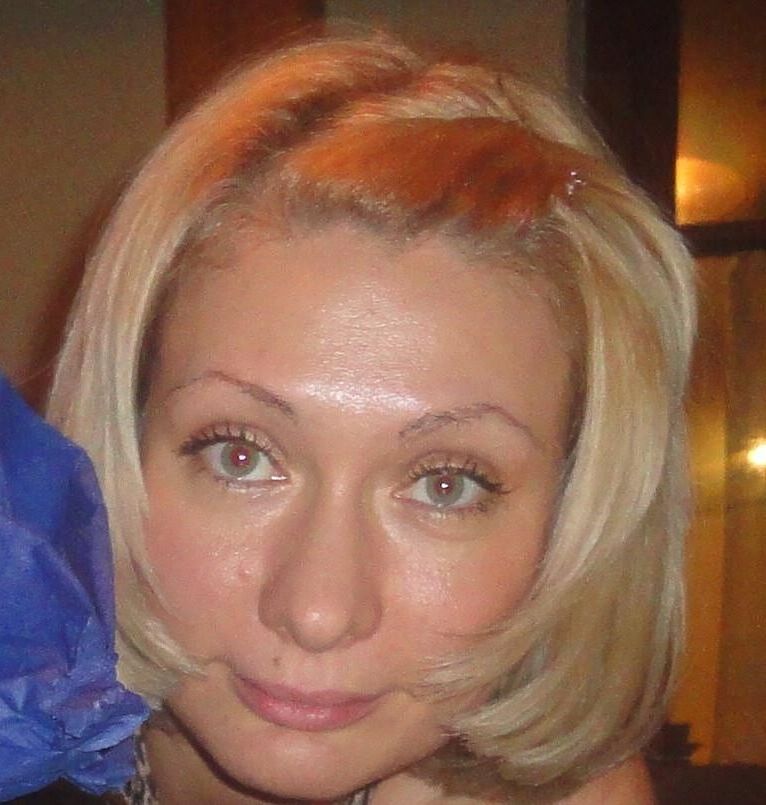LOVELY BLONDIE