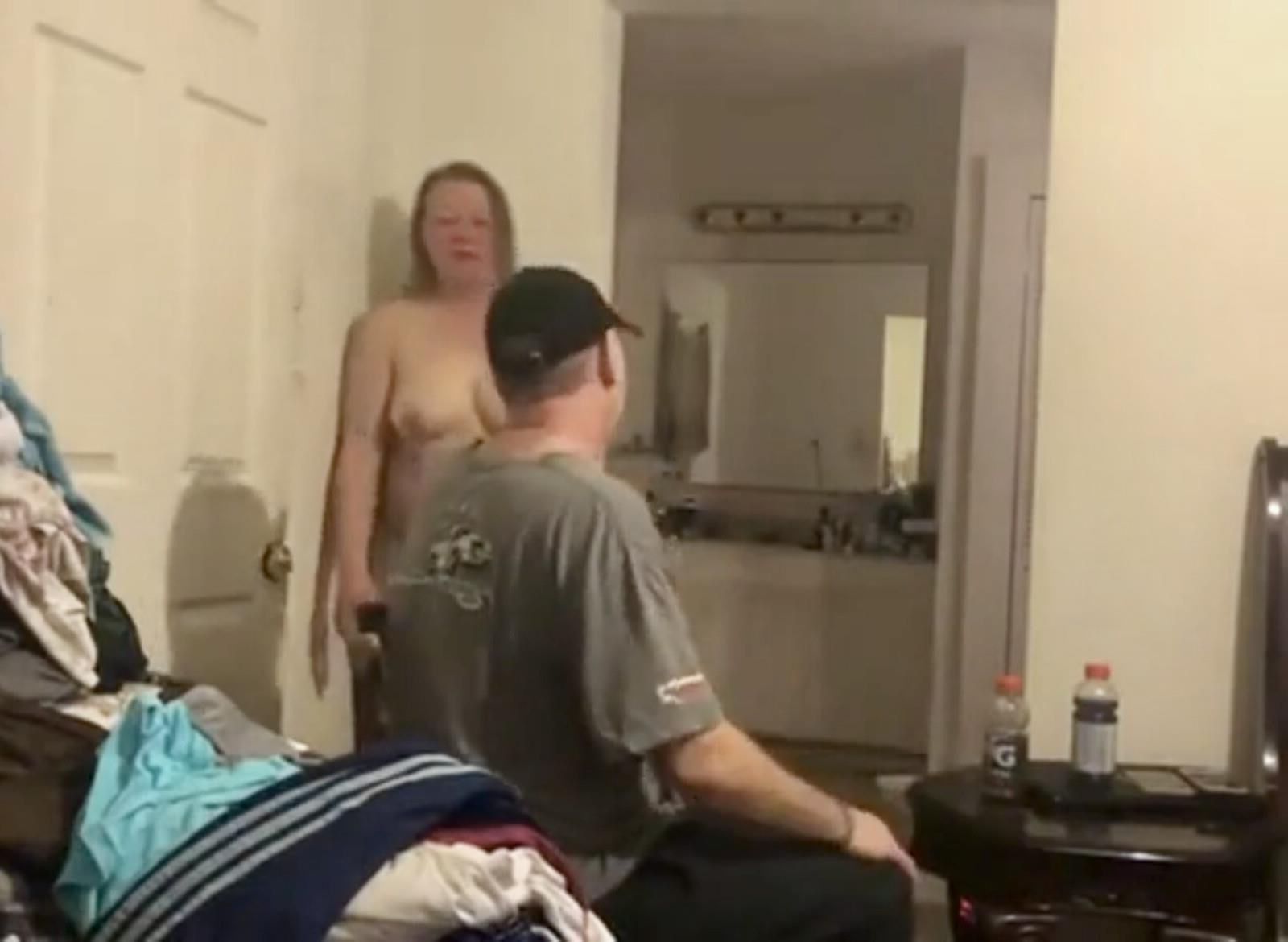 Weinen, Beintreting, OTK Spanking