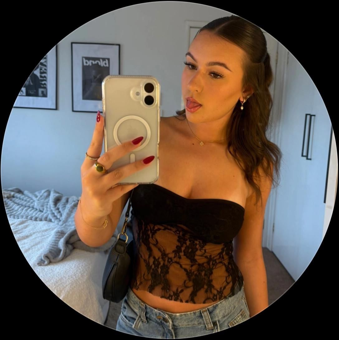 Chloe B