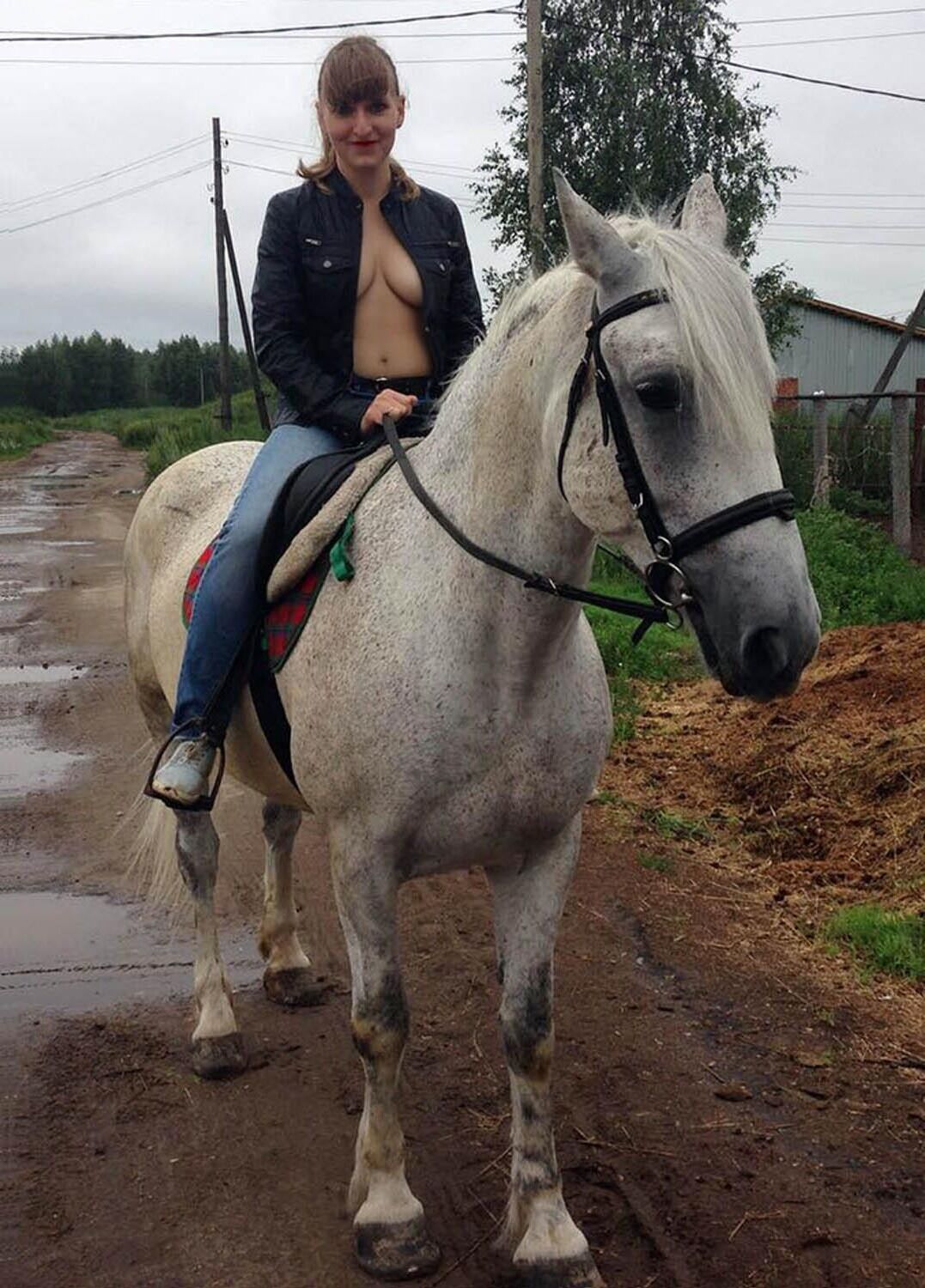 Blonde salope Irina avec son mari