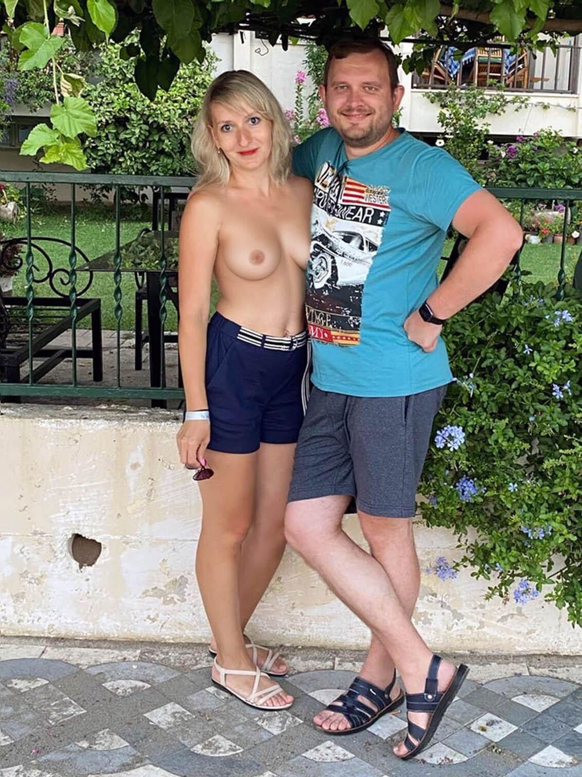 Blonde salope Irina avec son mari