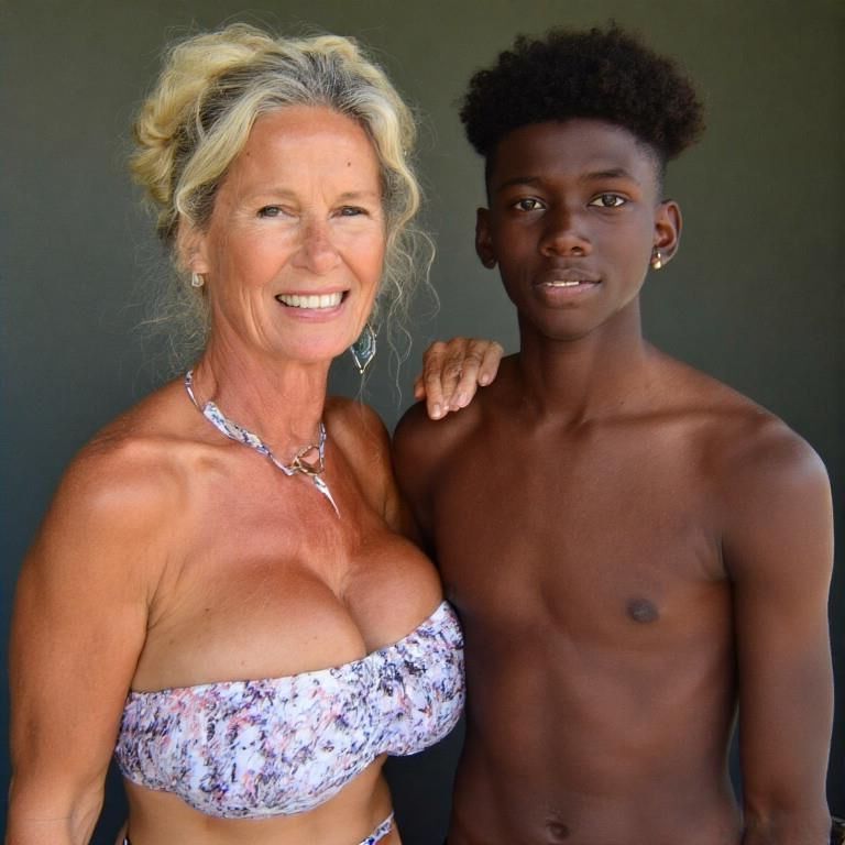Parejas interraciales atractivas